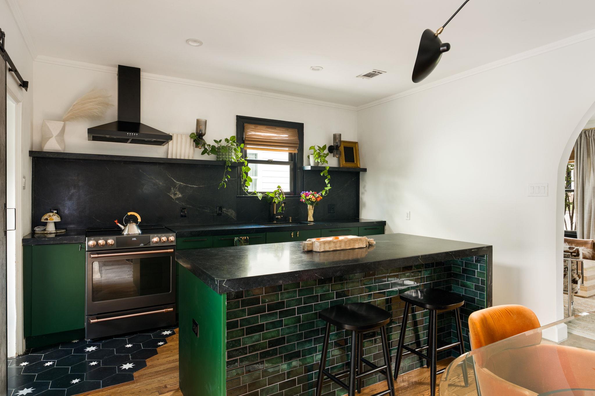 1704 Wethersfield Rd, Austin, TX 78703