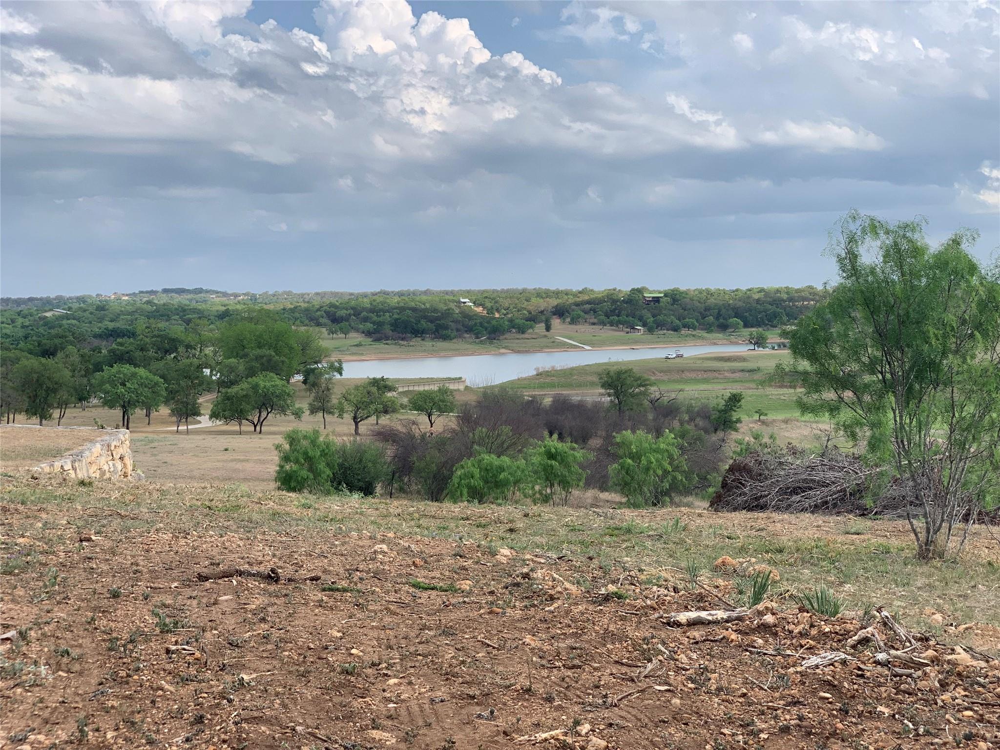 281 Chimney Cove Dr, Marble Falls, TX 78654