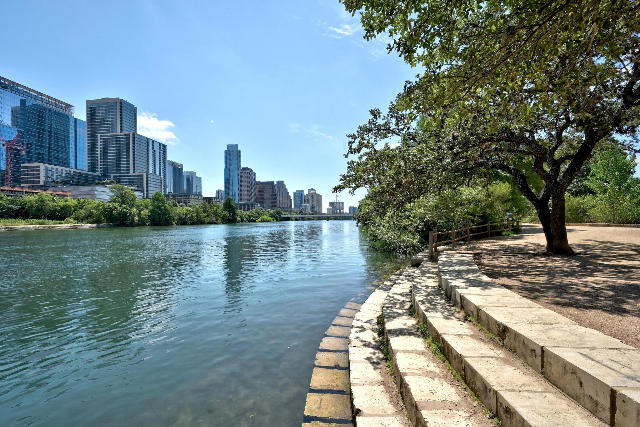 2003 Alameda Dr, Austin, TX 78704