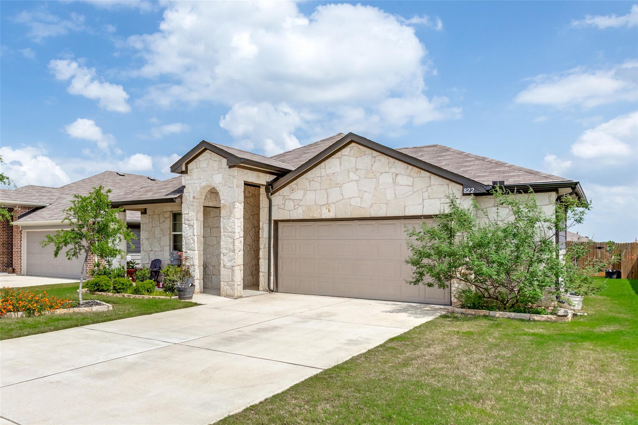822 Pease River Way, Hutto, TX 78634