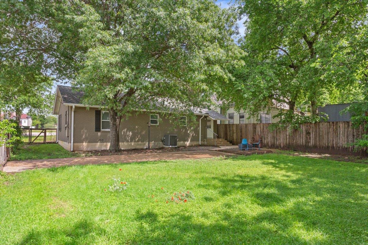 804 Ash St, Georgetown, TX 78626