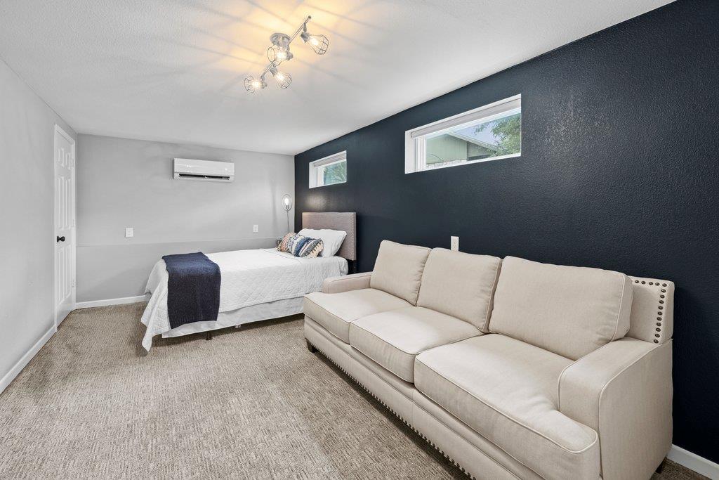 205 Beaver Cir, Horseshoe Bay, TX 78657