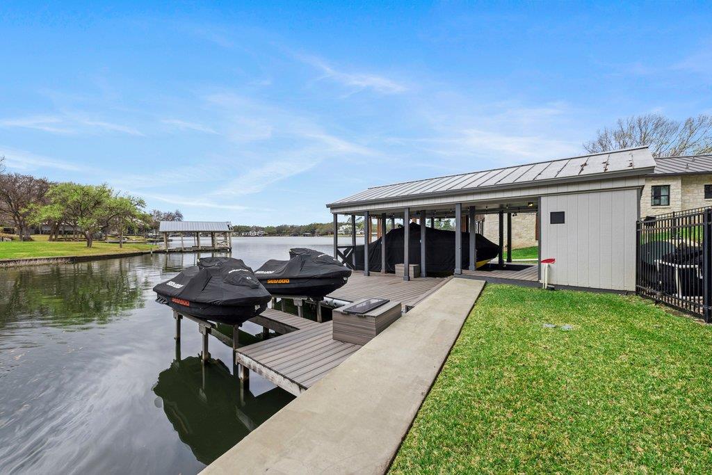 205 Beaver Cir, Horseshoe Bay, TX 78657