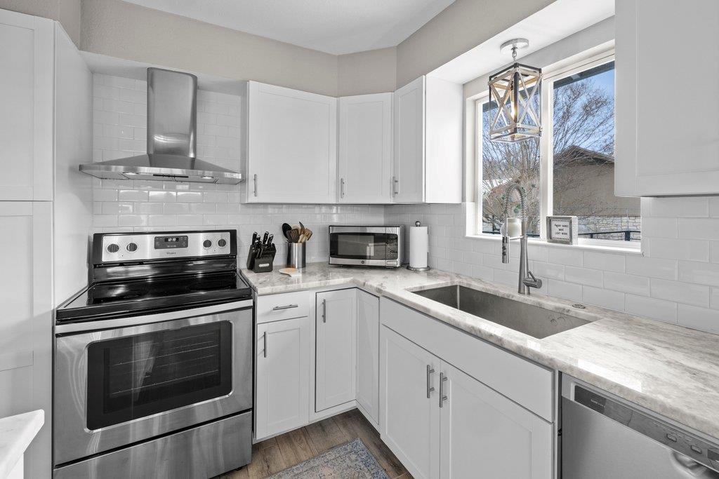 205 Beaver Cir, Horseshoe Bay, TX 78657