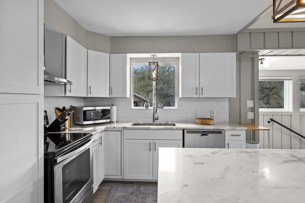 205 Beaver Cir, Horseshoe Bay, TX 78657