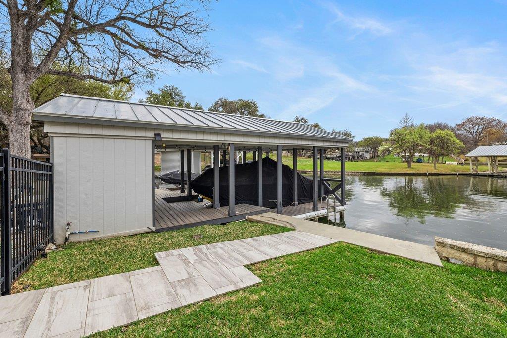 205 Beaver Cir, Horseshoe Bay, TX 78657