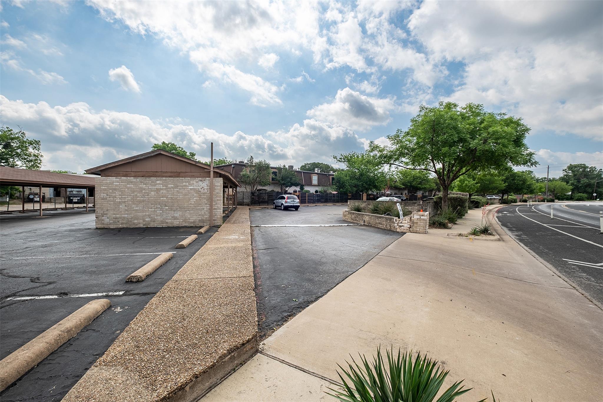 7801 Shoal Creek Blvd # 201, Austin, TX 78757