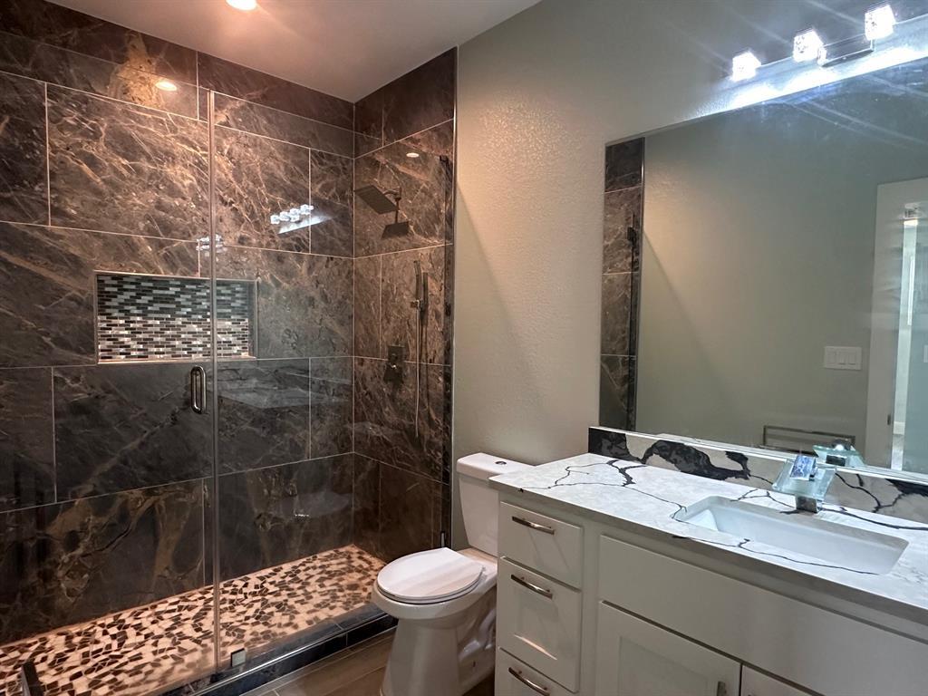 103 E Kikipua Ln, Bastrop, TX 78602