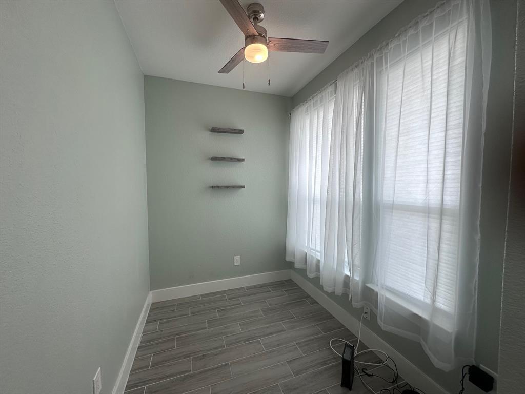 103 E Kikipua Ln, Bastrop, TX 78602