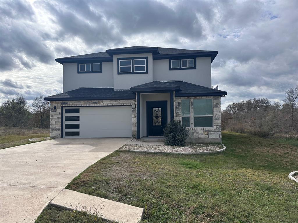 103 E Kikipua Ln, Bastrop, TX 78602