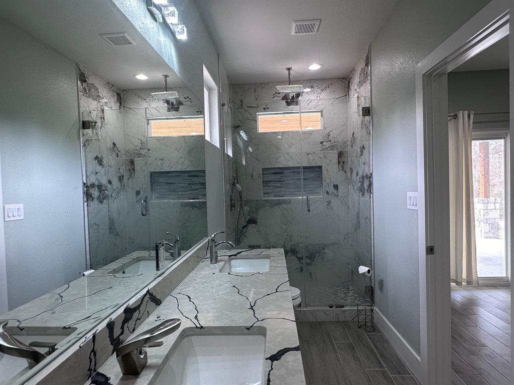 103 E Kikipua Ln, Bastrop, TX 78602