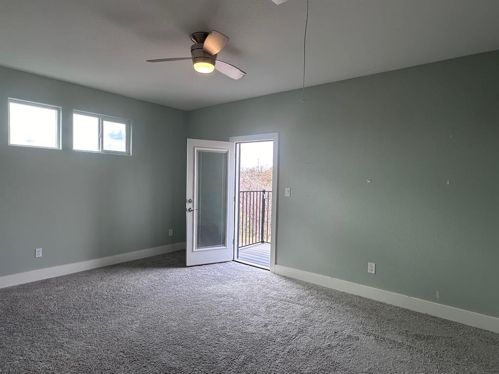 103 E Kikipua Ln, Bastrop, TX 78602