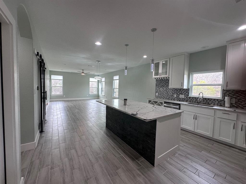 103 E Kikipua Ln, Bastrop, TX 78602