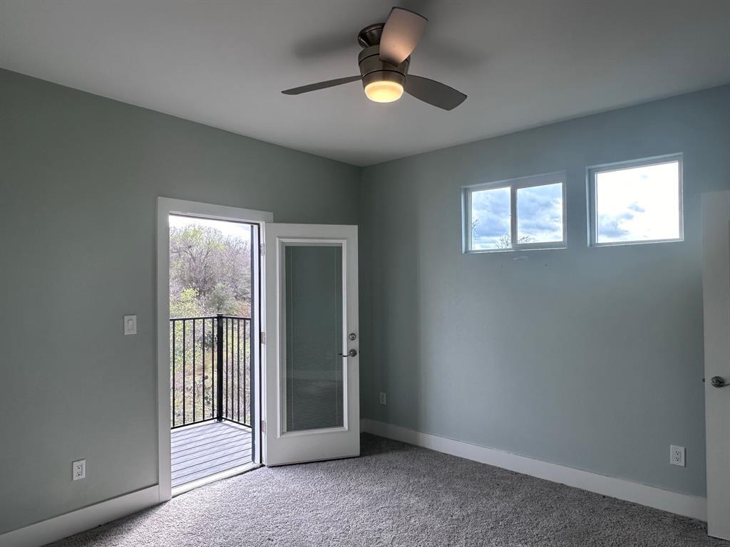 103 E Kikipua Ln, Bastrop, TX 78602