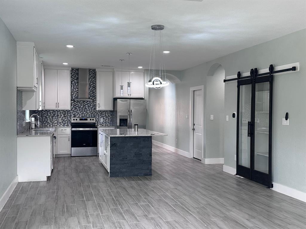 103 E Kikipua Ln, Bastrop, TX 78602