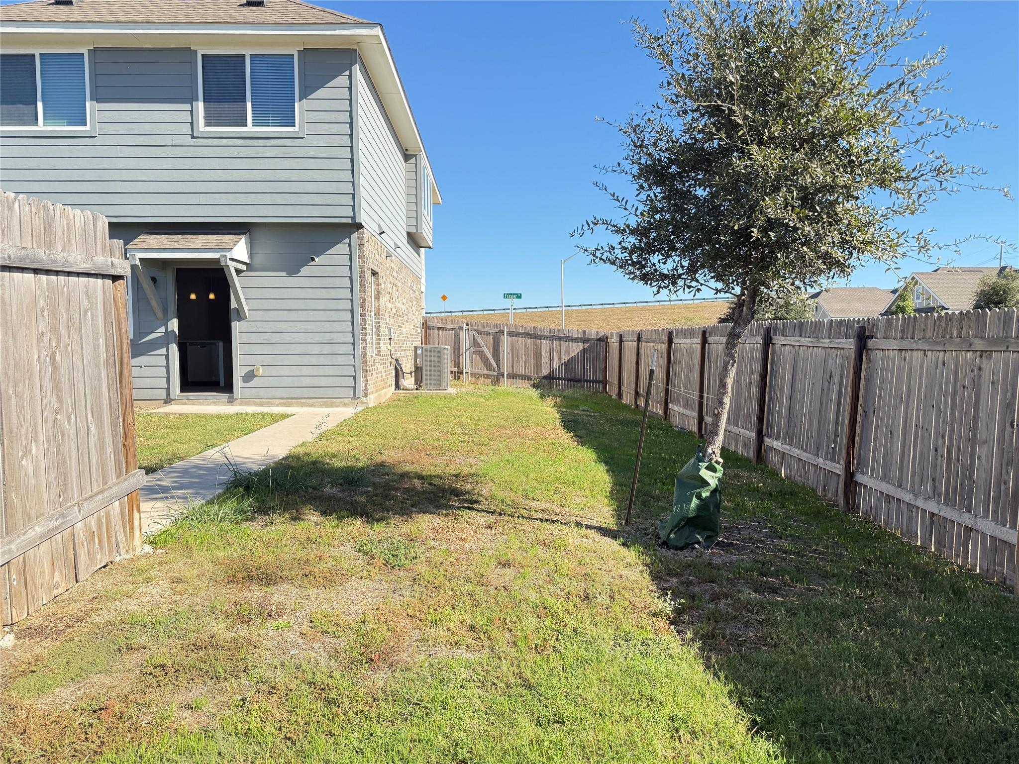 103 Frasier Dr, San Marcos, TX 78666