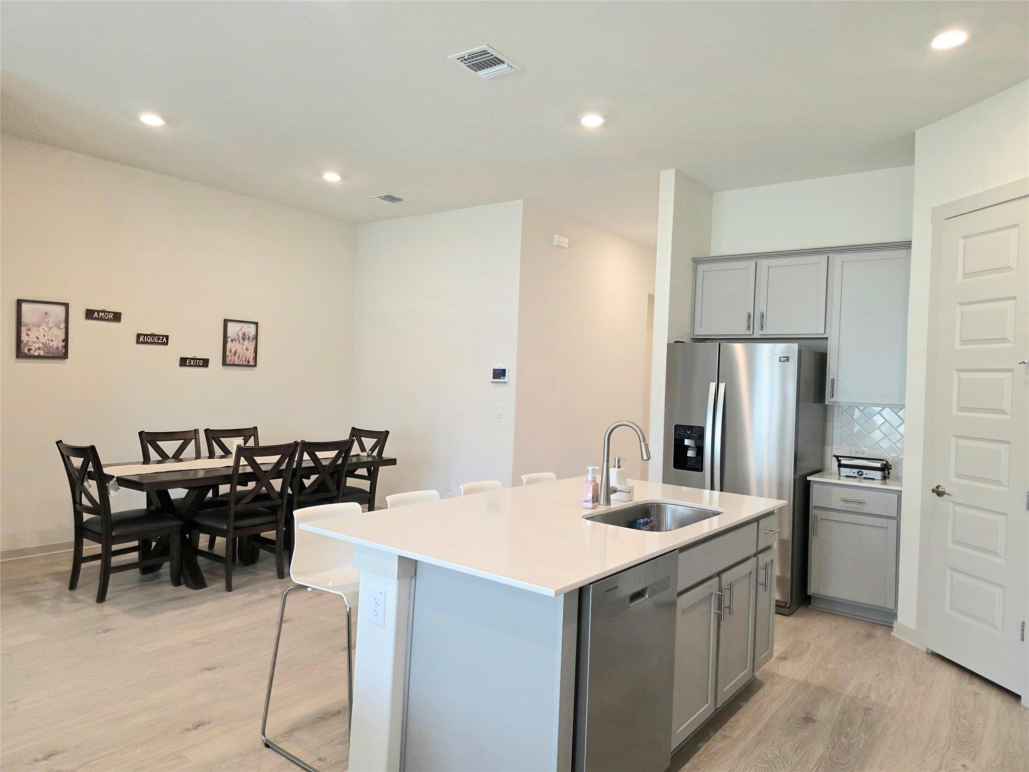 2041 Rosin Jaw Walk, Leander, TX 78641