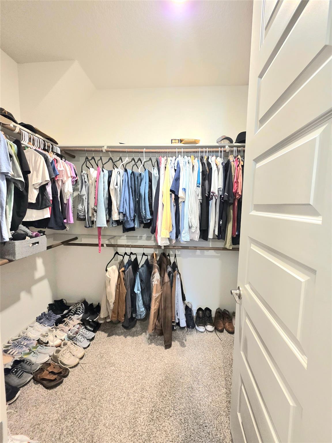 2041 Rosin Jaw Walk, Leander, TX 78641