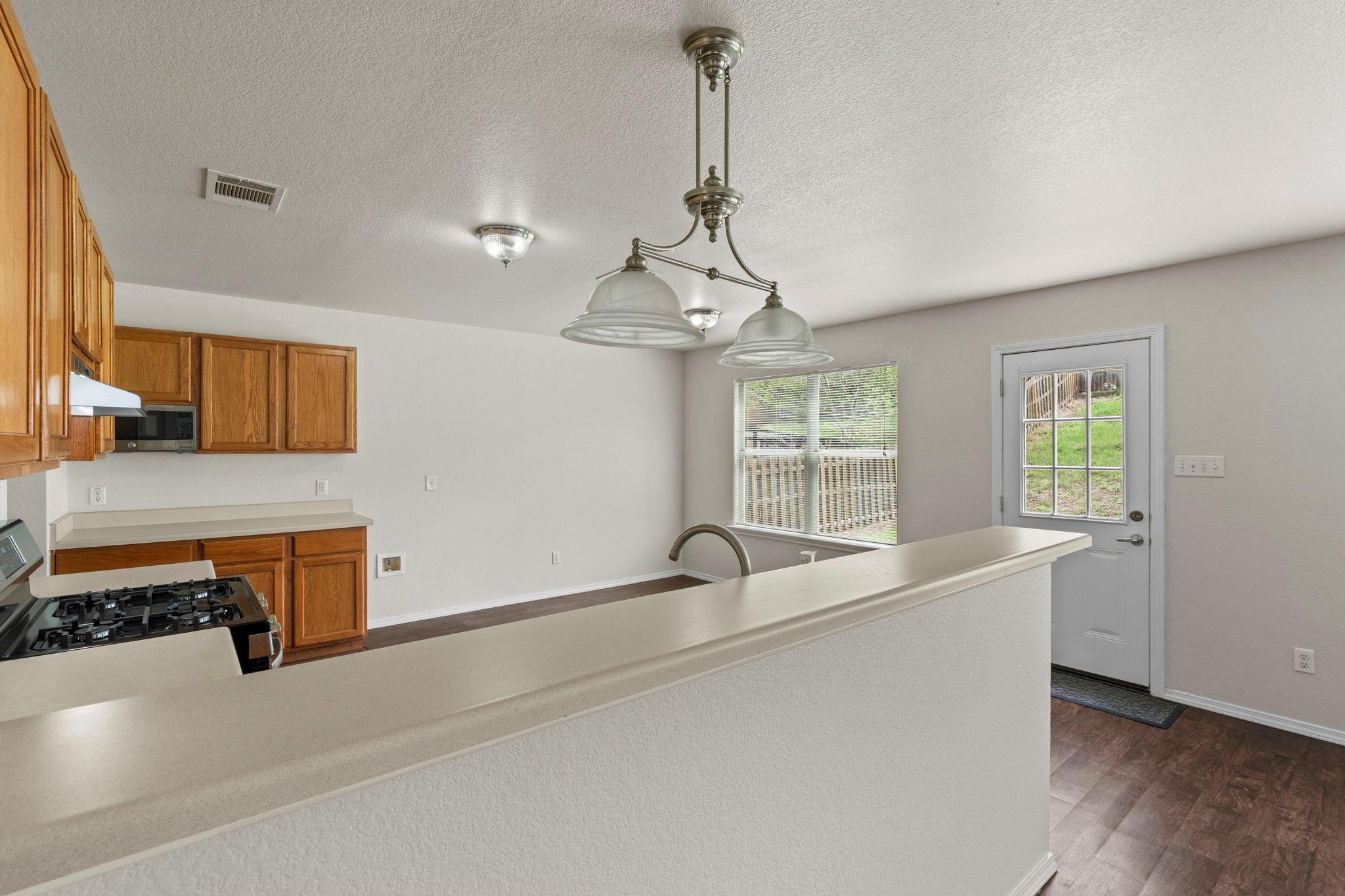 208 Dandelion Loop, Kyle, TX 78640