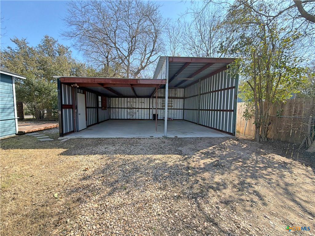 1001 E Main St, Little River Academy, TX 76554