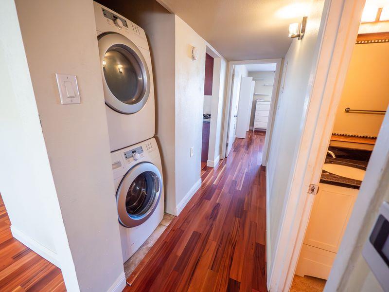 2303 Eastside Dr # 209, Austin, TX 78704