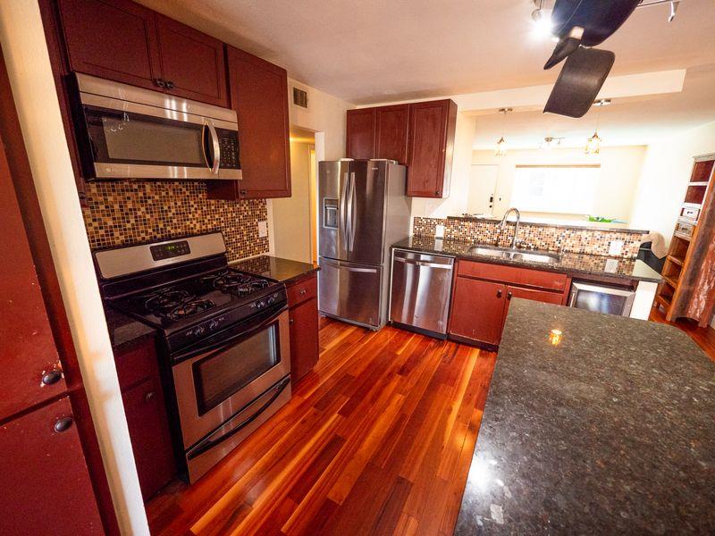 2303 Eastside Dr # 209, Austin, TX 78704