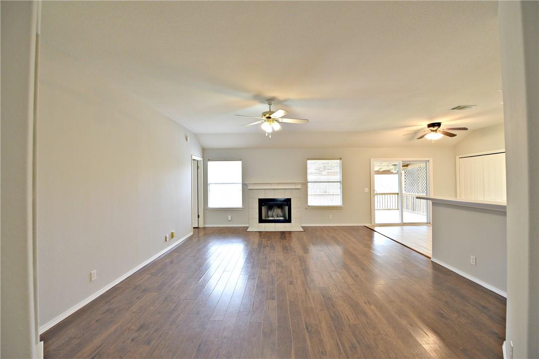 1003 N Riviera Cir, Cedar Park, TX 78613