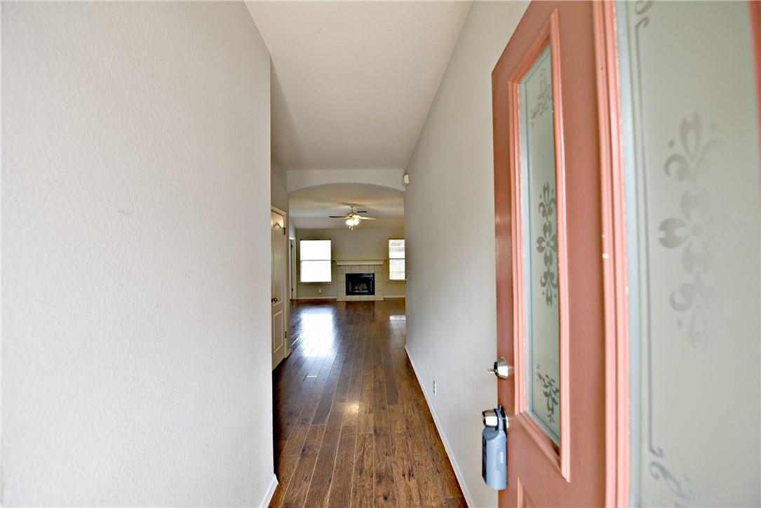 1003 N Riviera Cir, Cedar Park, TX 78613