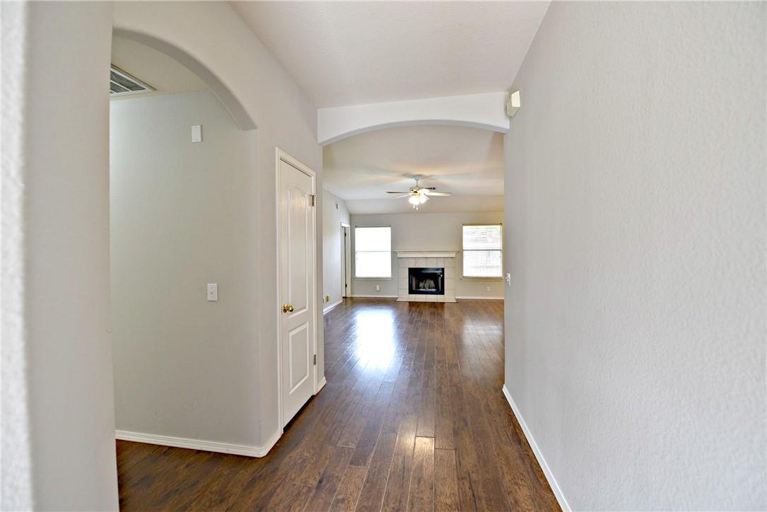 1003 N Riviera Cir, Cedar Park, TX 78613