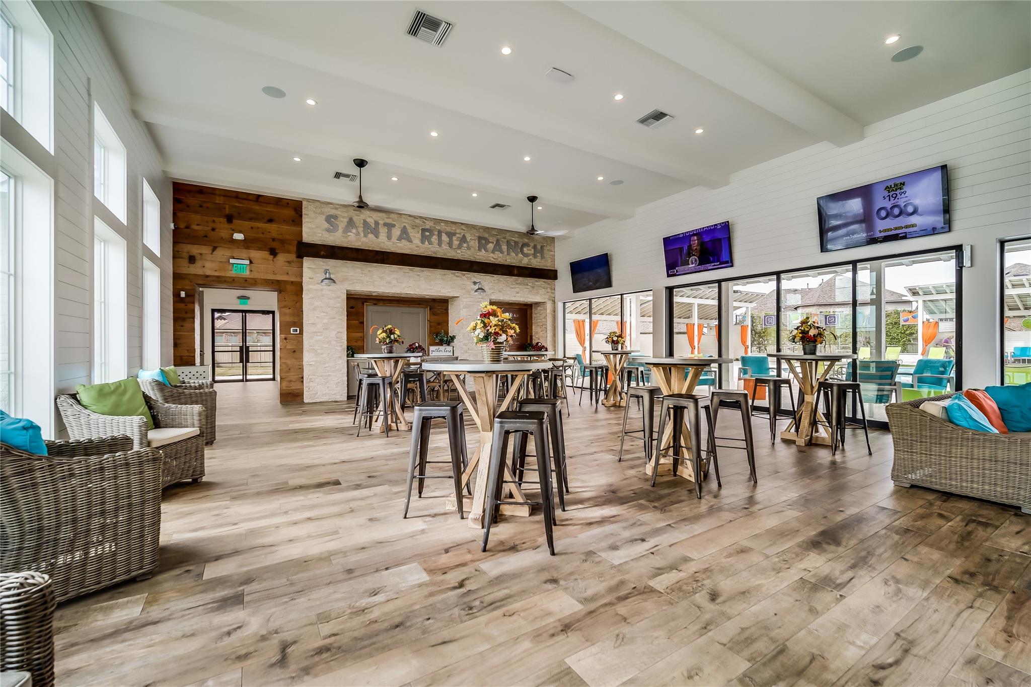 100 Rangel Dr, Liberty Hill, TX 78642