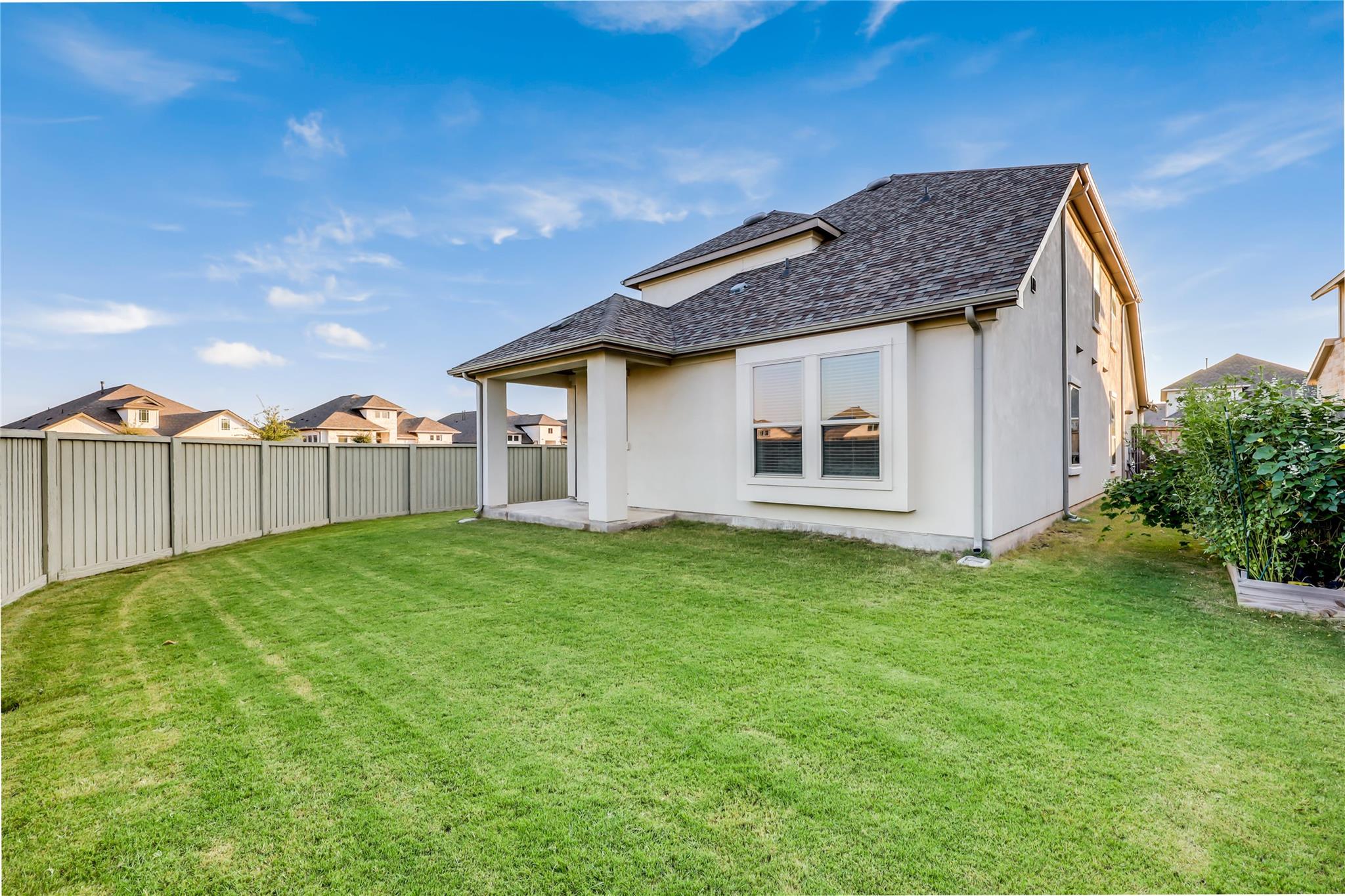 100 Rangel Dr, Liberty Hill, TX 78642