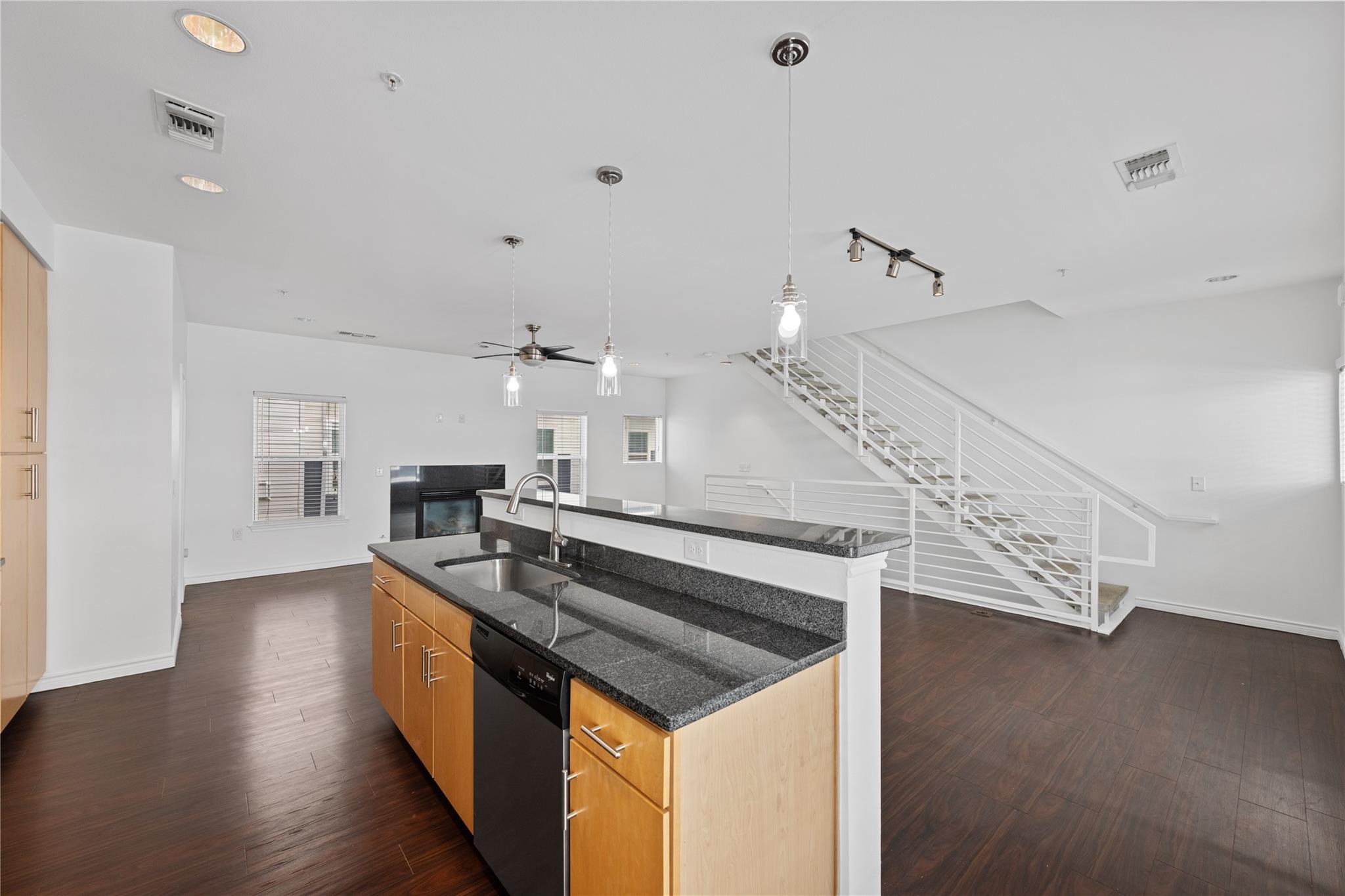 2606 Wilson St # 1104, Austin, TX 78704