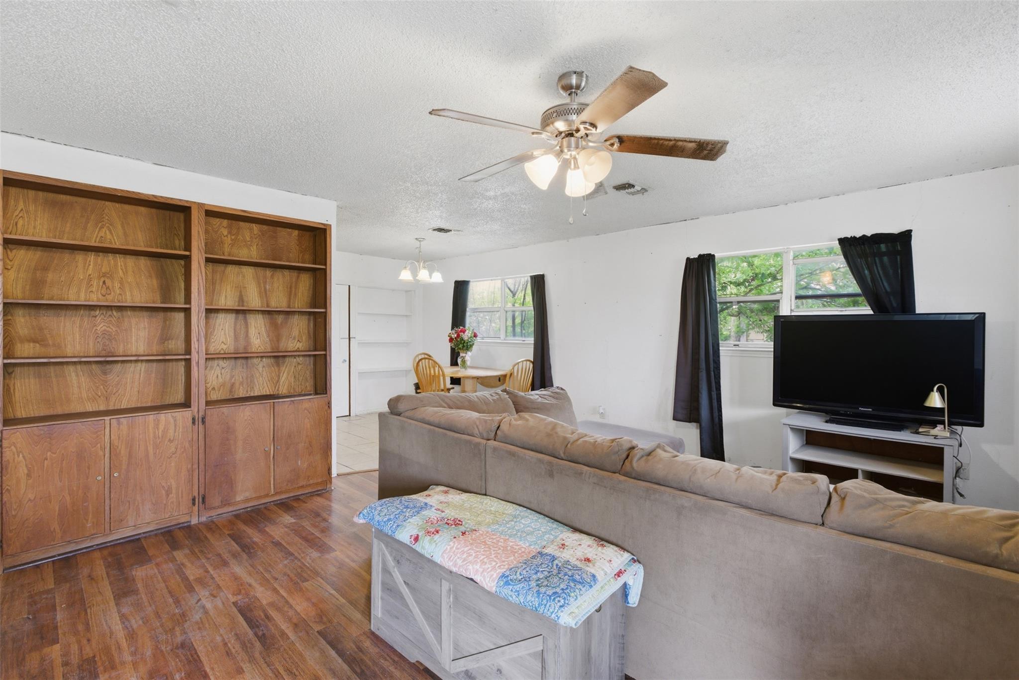 612 Lilac Way, Kyle, TX 78640