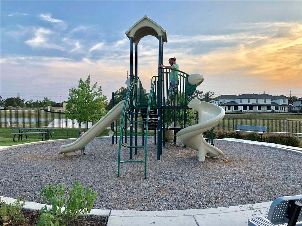 12105 Harpster Bnd, Austin, TX 78717