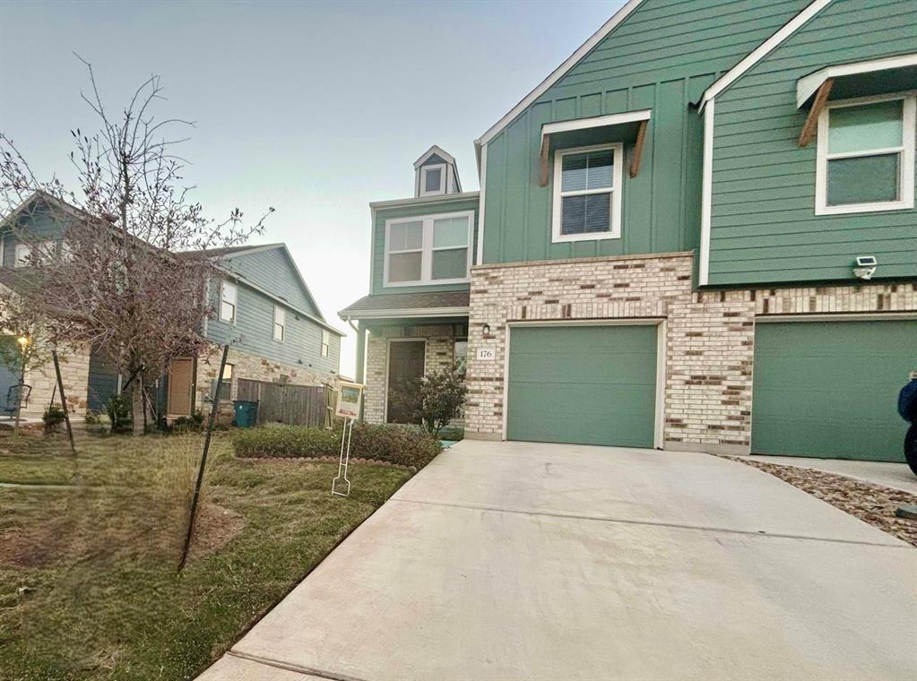 176 Andross Ln, Bastrop, TX 78602