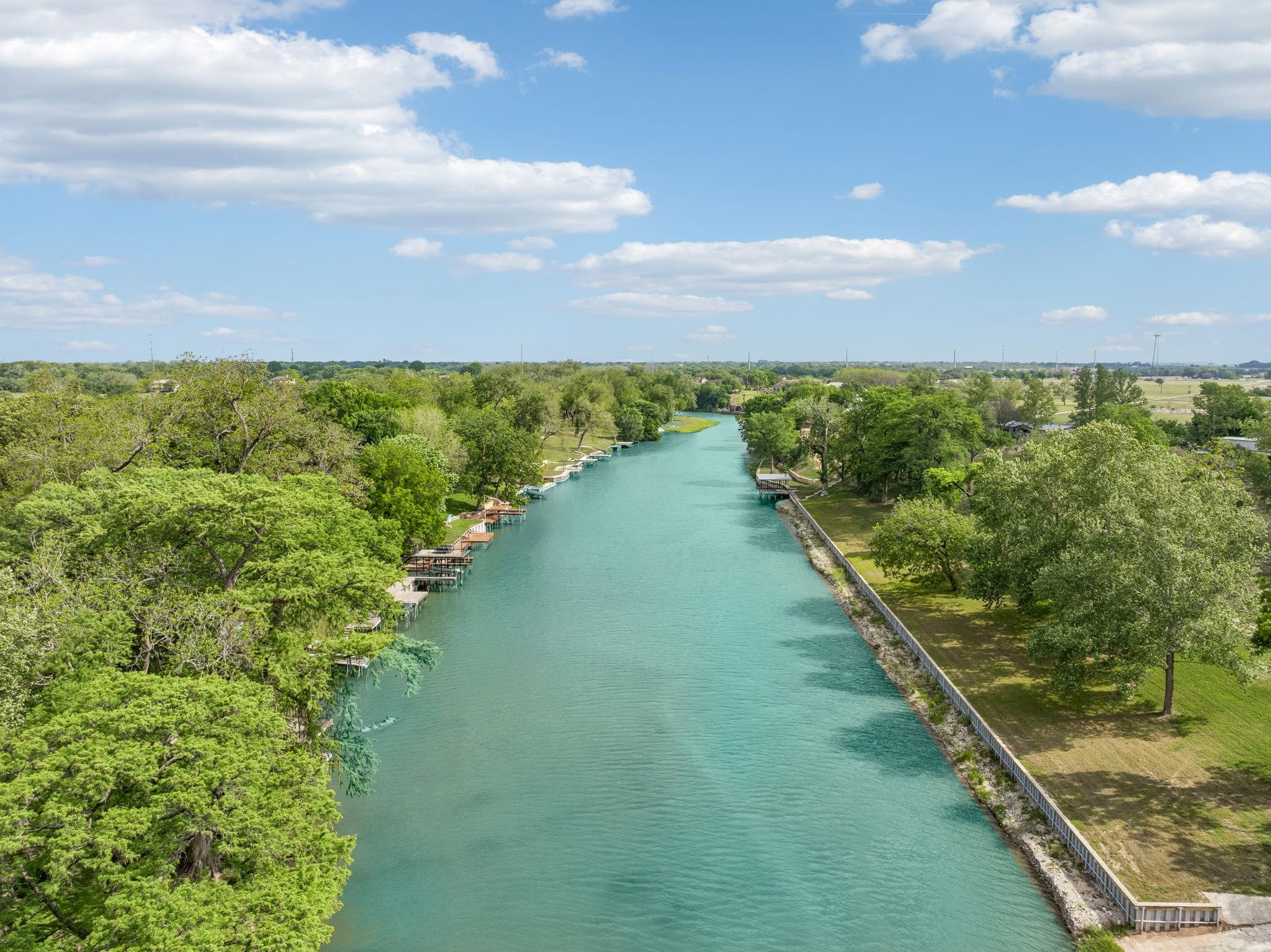 360 Shangrila Ln, New Braunfels, TX 78130