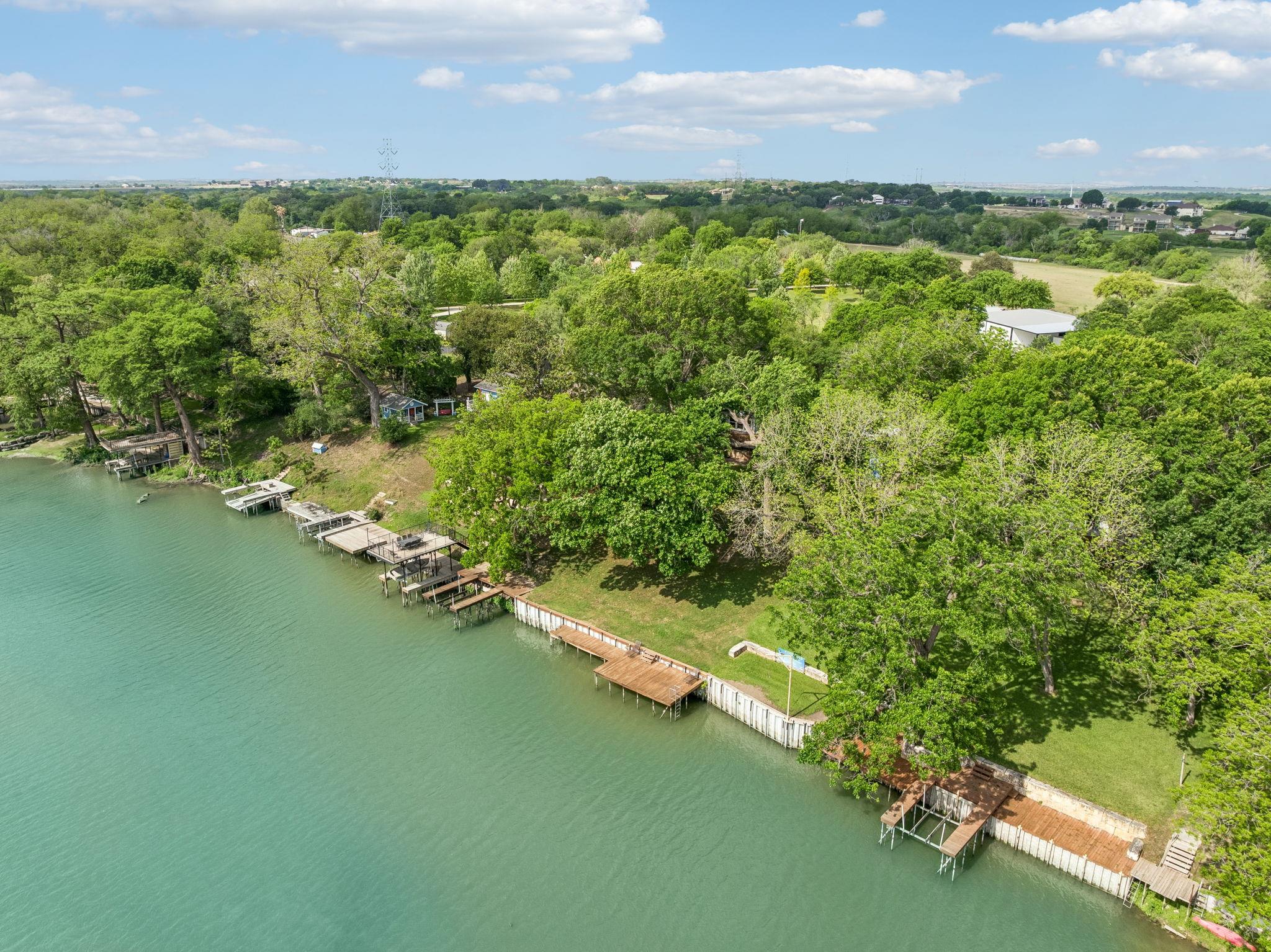 360 Shangrila Ln, New Braunfels, TX 78130