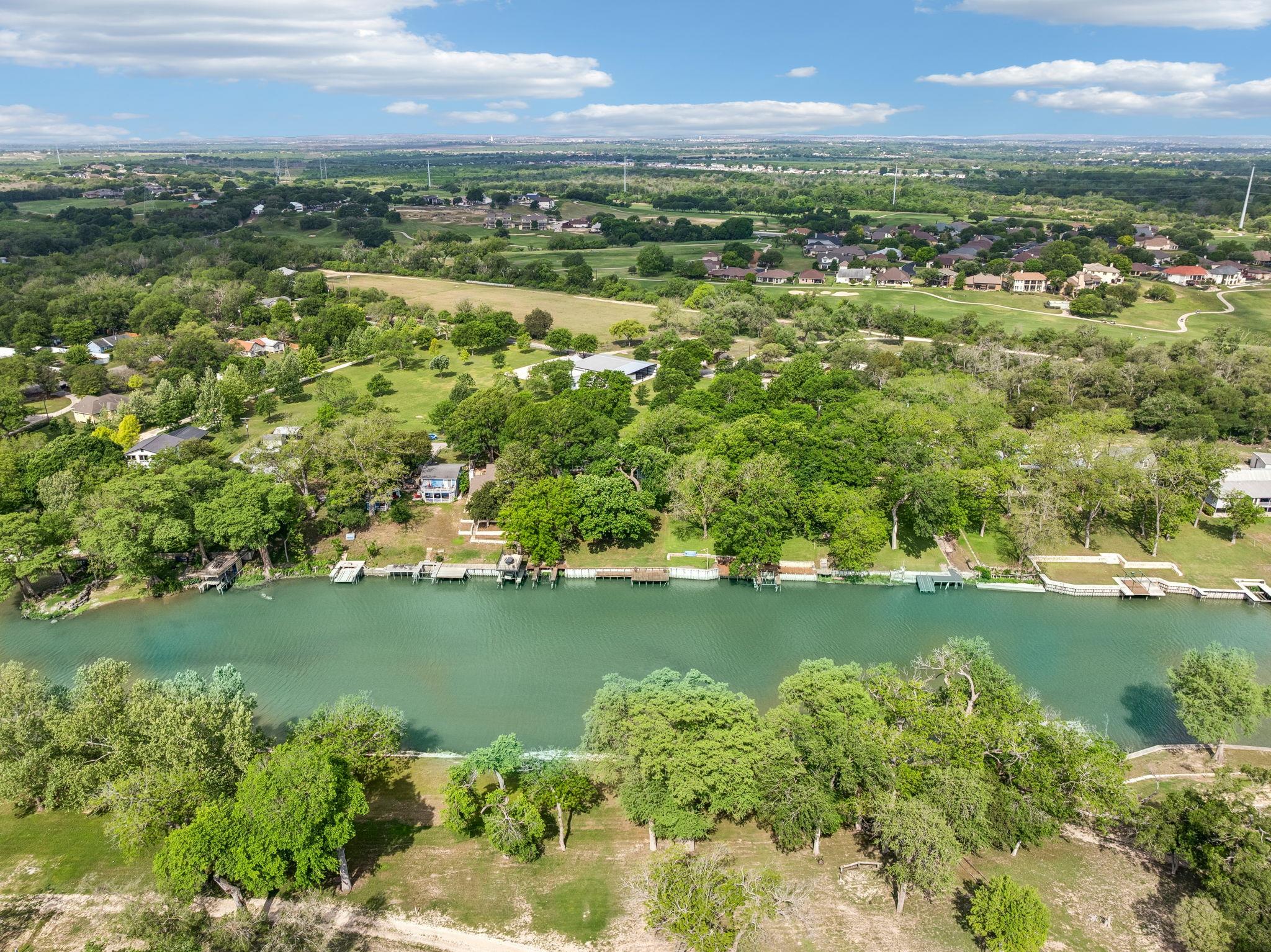 360 Shangrila Ln, New Braunfels, TX 78130