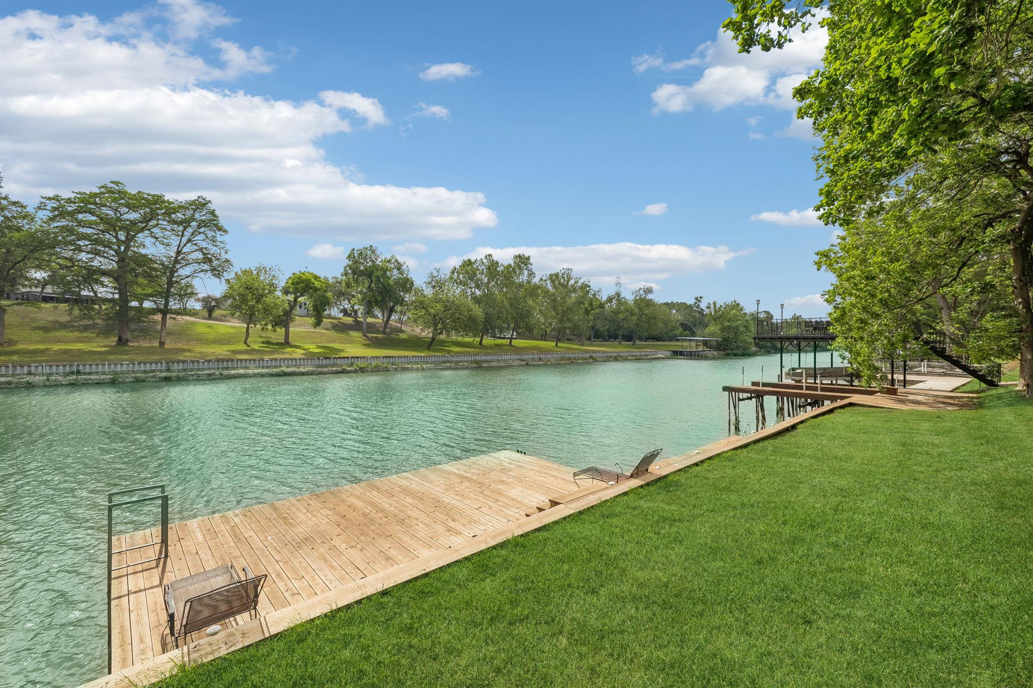 360 Shangrila Ln, New Braunfels, TX 78130