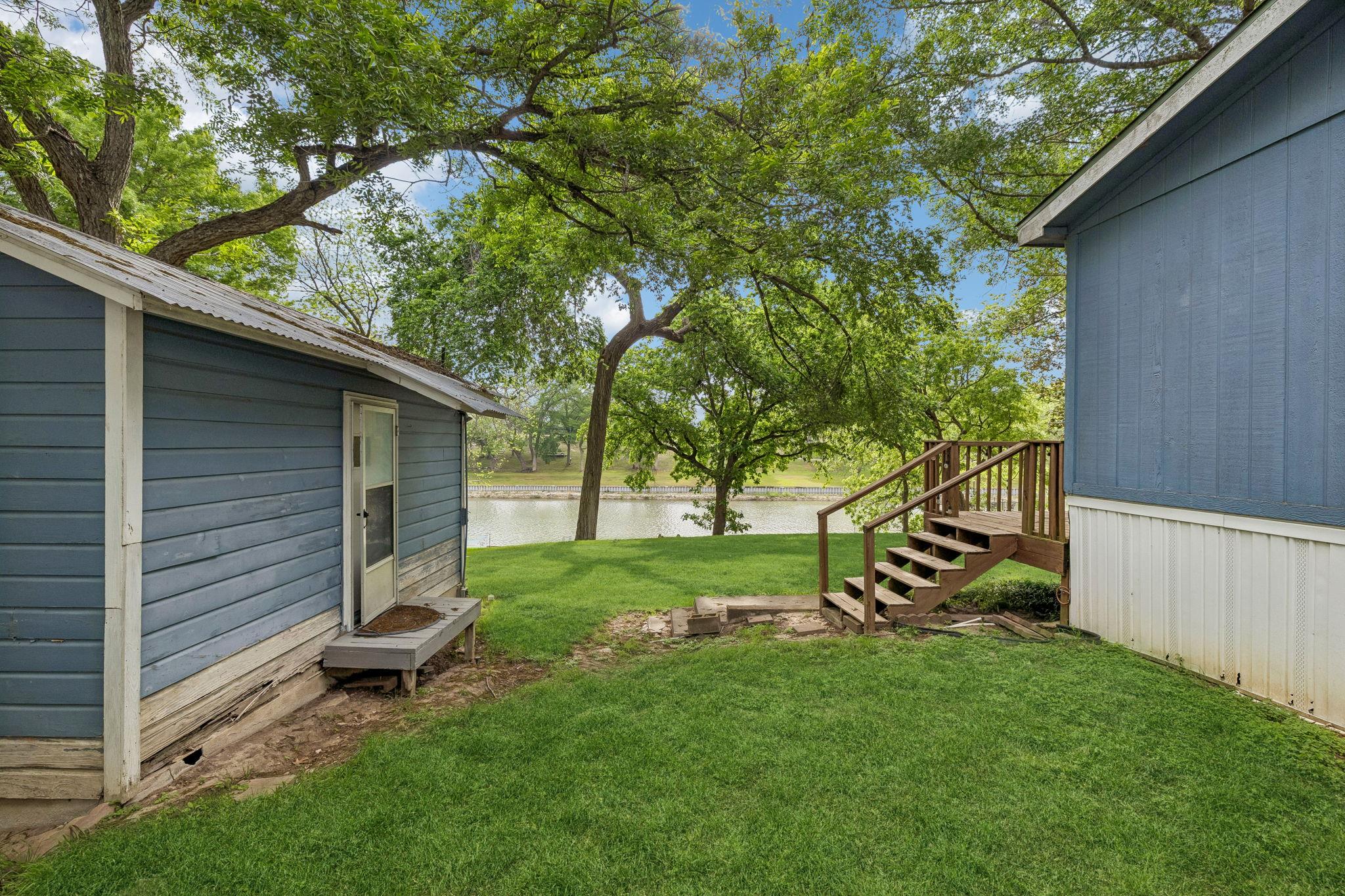 360 Shangrila Ln, New Braunfels, TX 78130