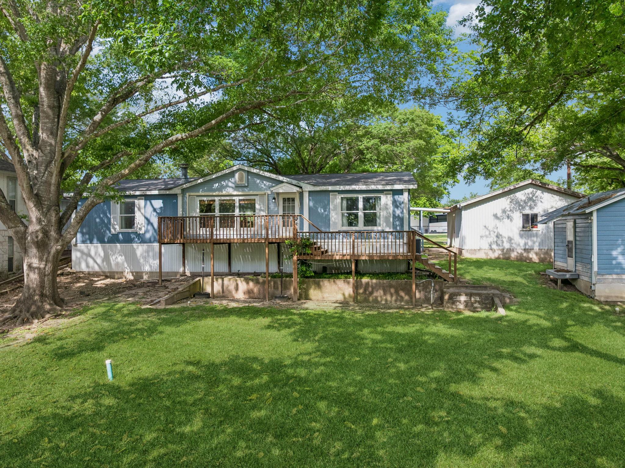 360 Shangrila Ln, New Braunfels, TX 78130