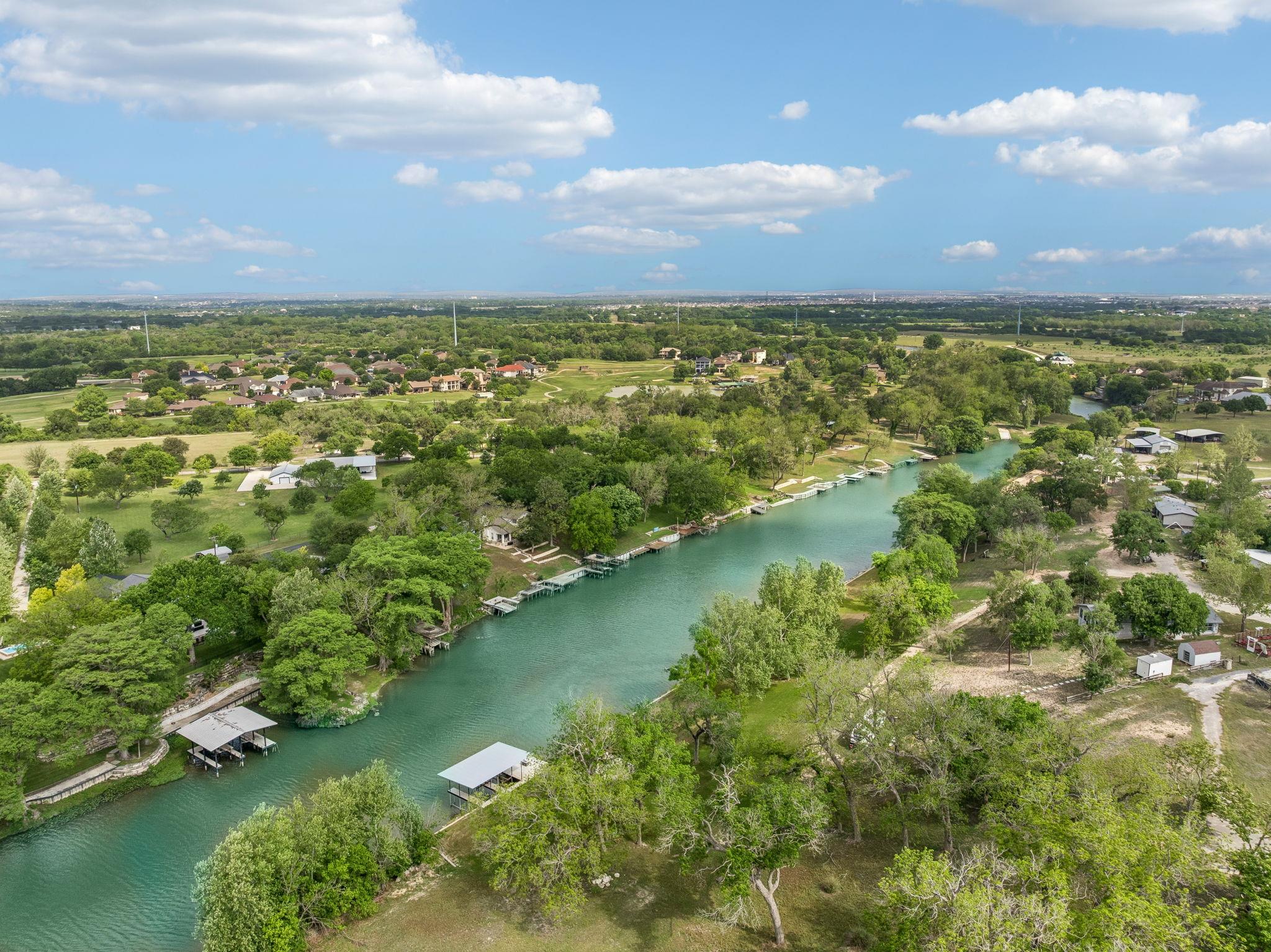 360 Shangrila Ln, New Braunfels, TX 78130