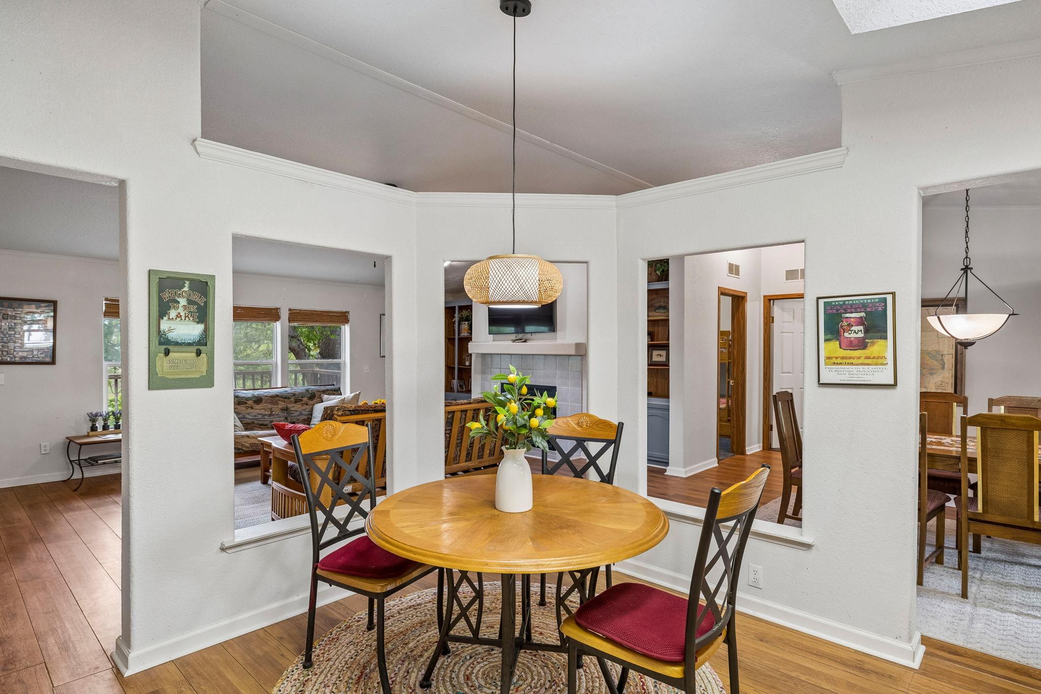 360 Shangrila Ln, New Braunfels, TX 78130