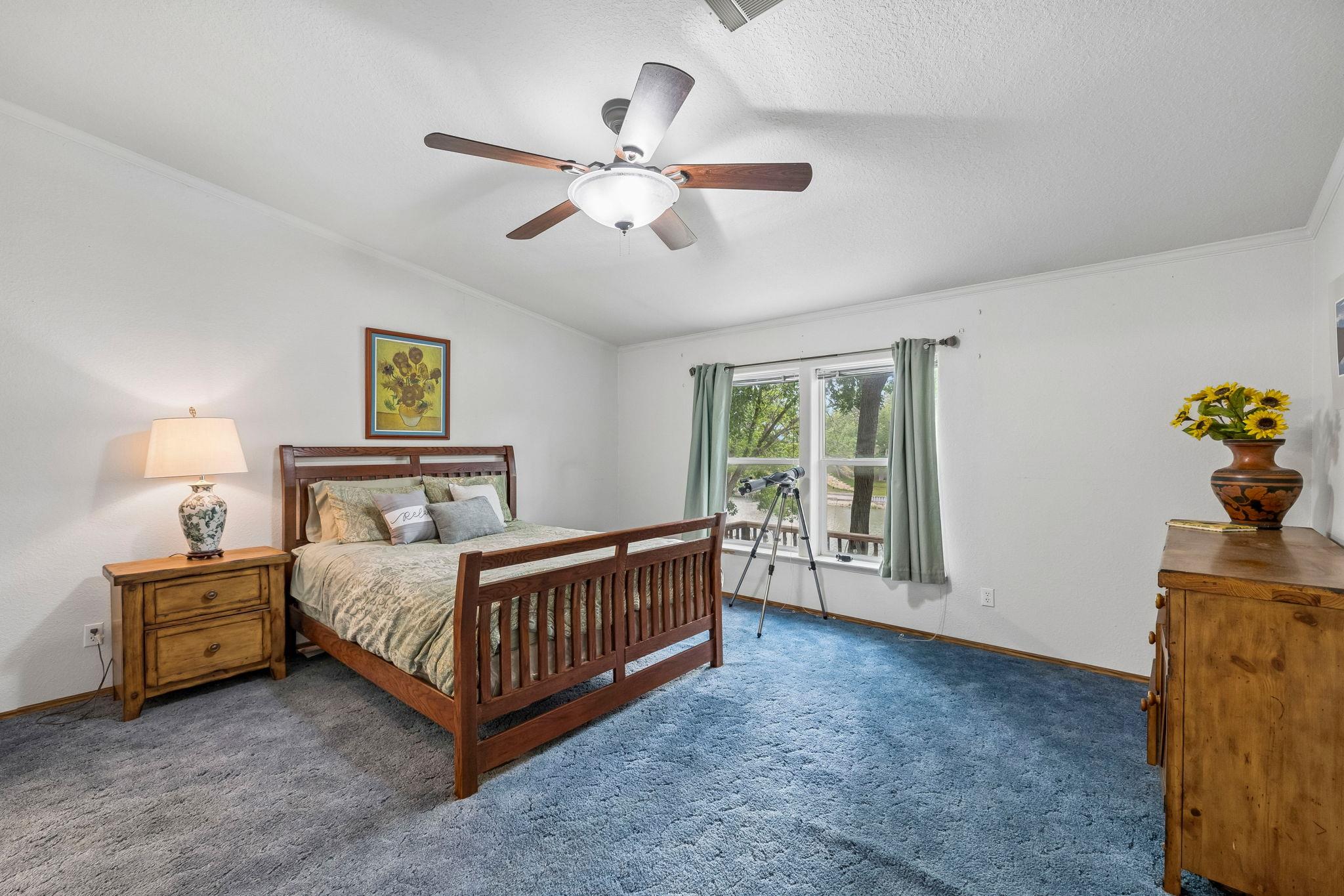 360 Shangrila Ln, New Braunfels, TX 78130