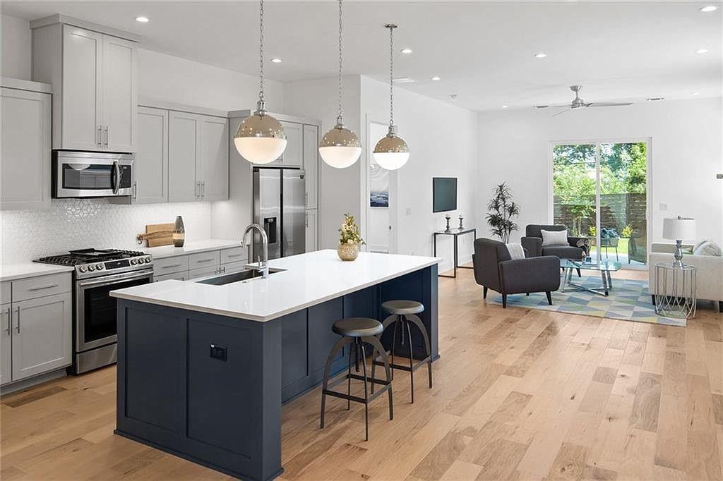 6321 Keegans Dr, Austin, TX 78724