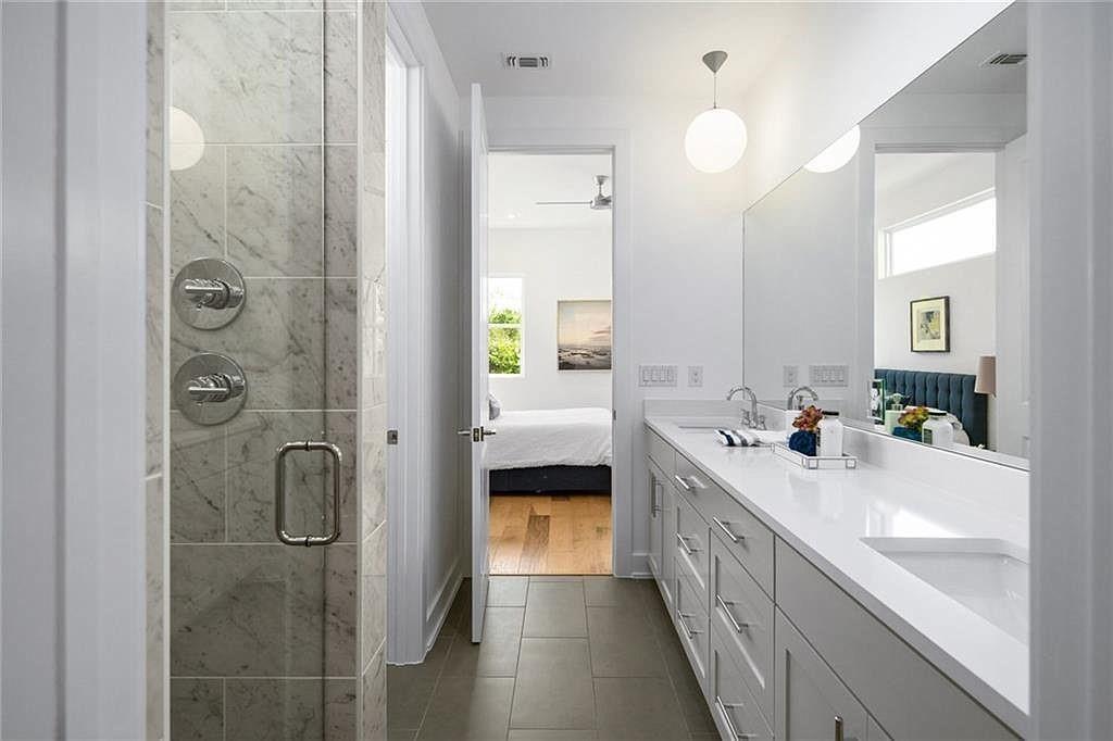 6321 Keegans Dr, Austin, TX 78724