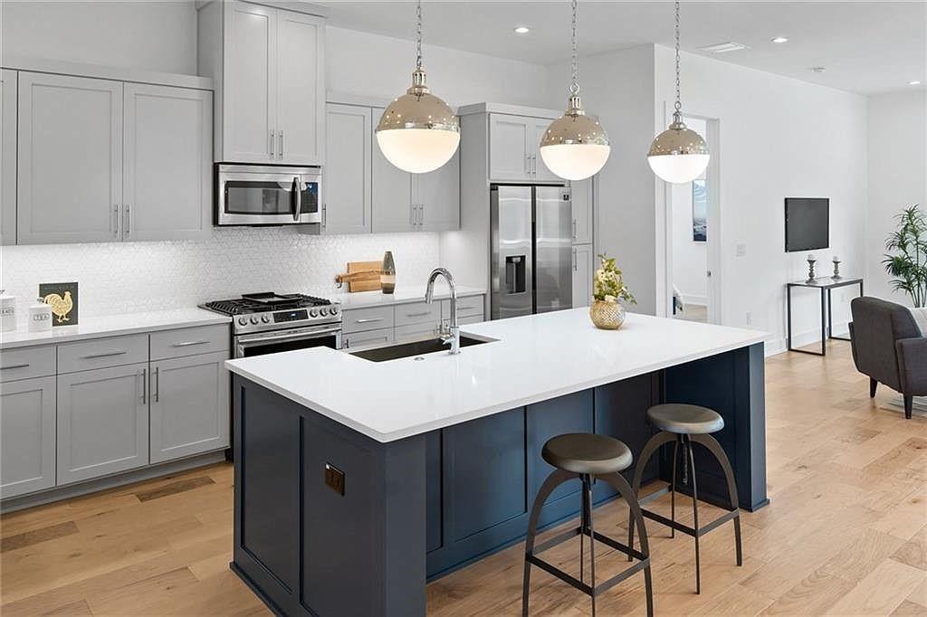 6321 Keegans Dr, Austin, TX 78724