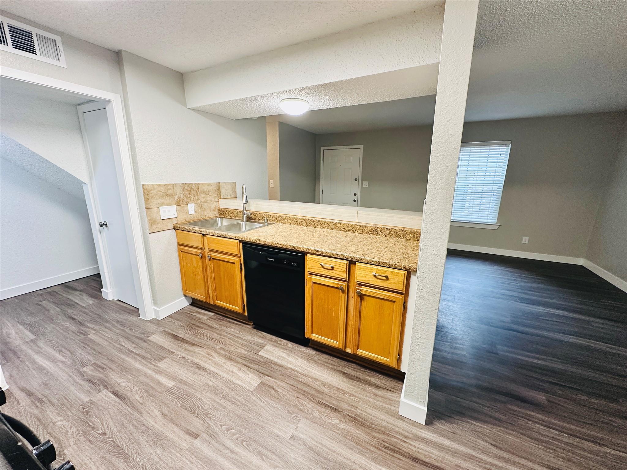 1314 Southport Dr, Austin, TX 78704