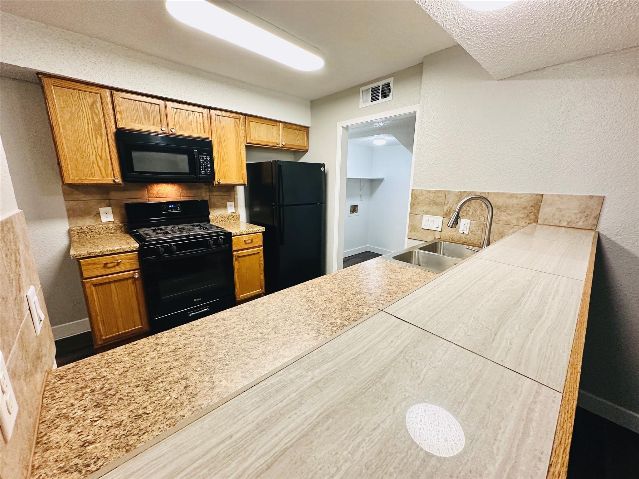 1314 Southport Dr, Austin, TX 78704