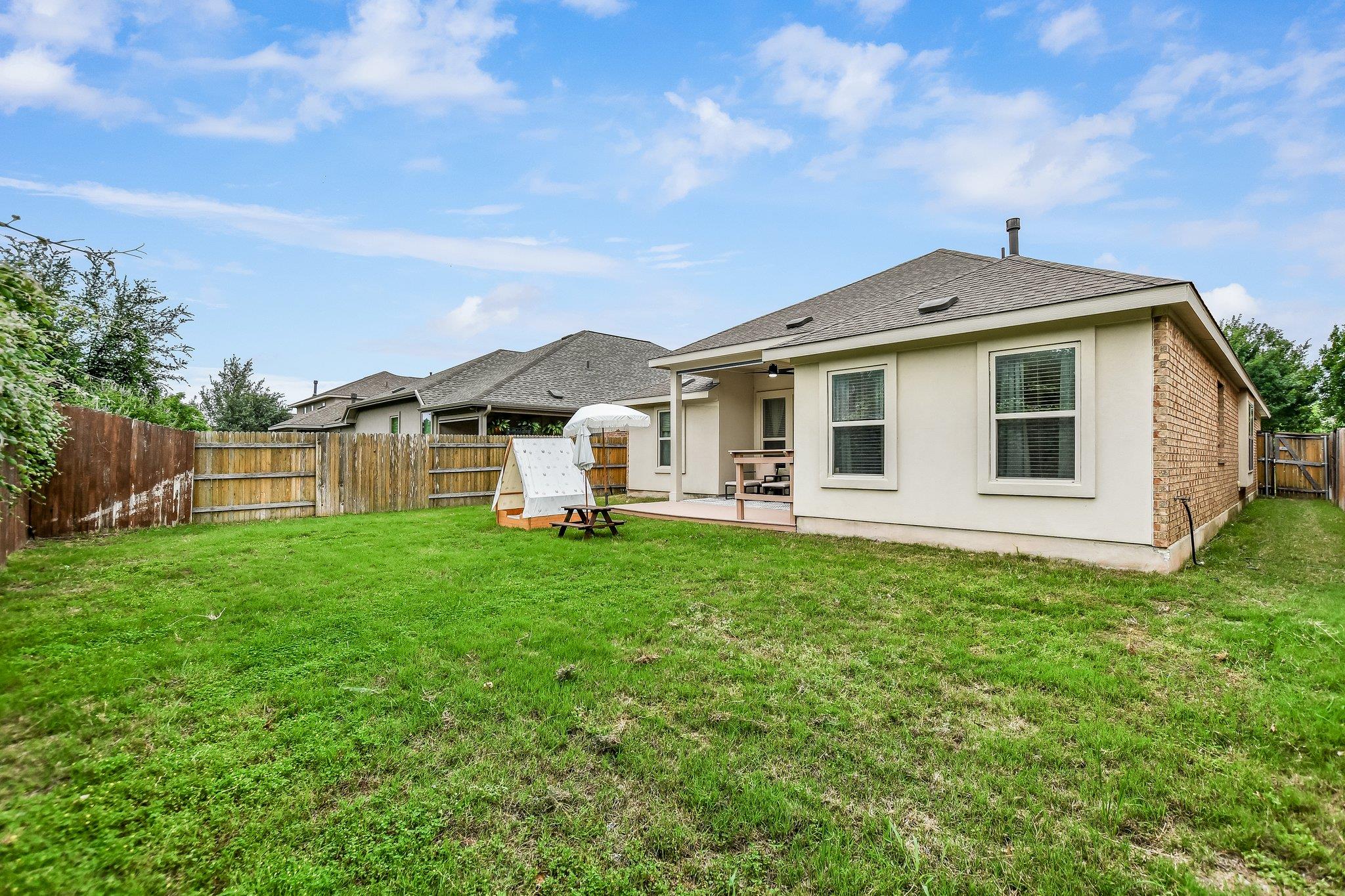 4063 Flowstone Ln, Round Rock, TX 78681